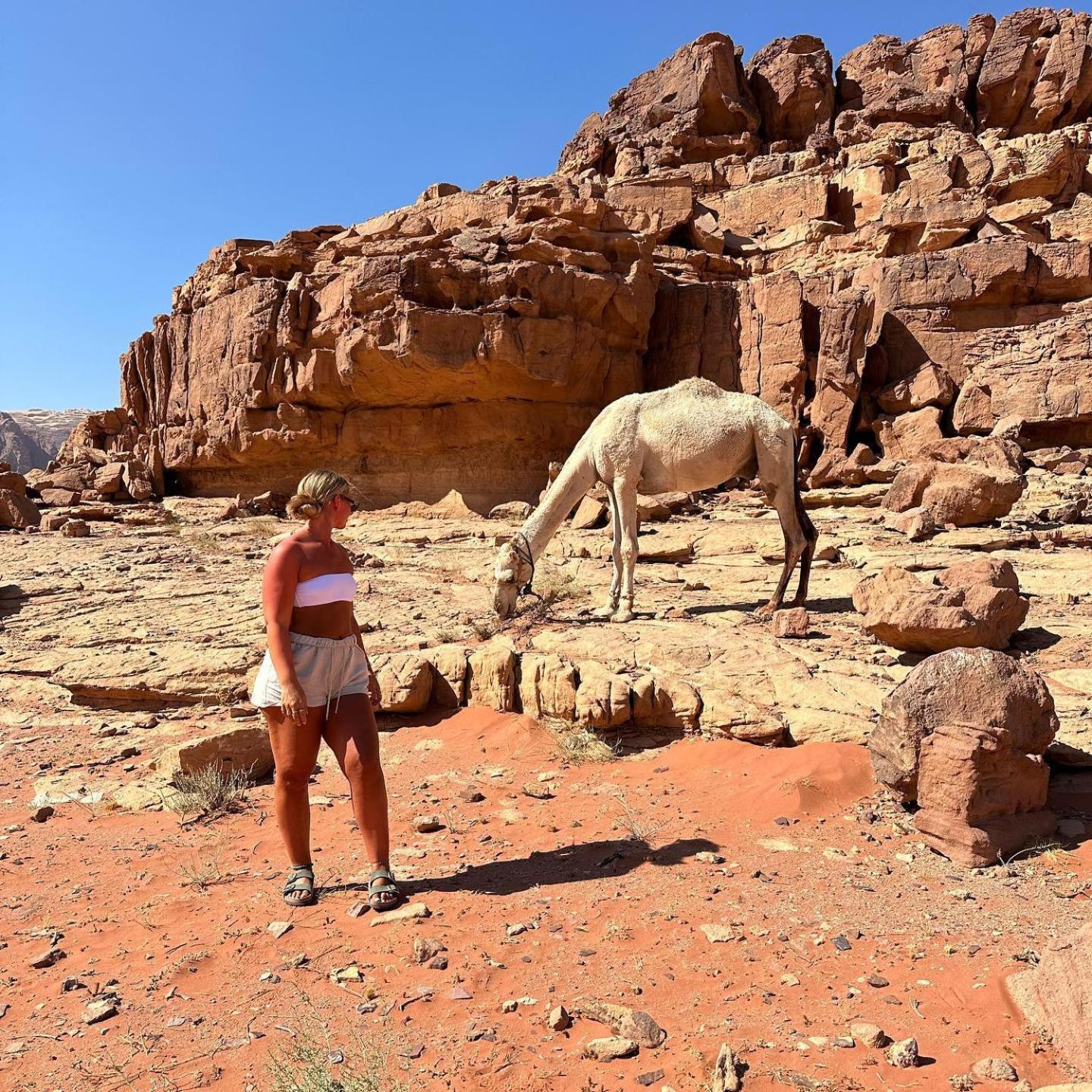 Flower Life Camp Wadi Rum Exterior photo
